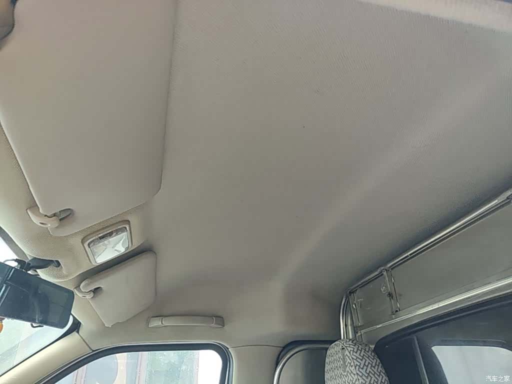 Wuling S, 2020 18