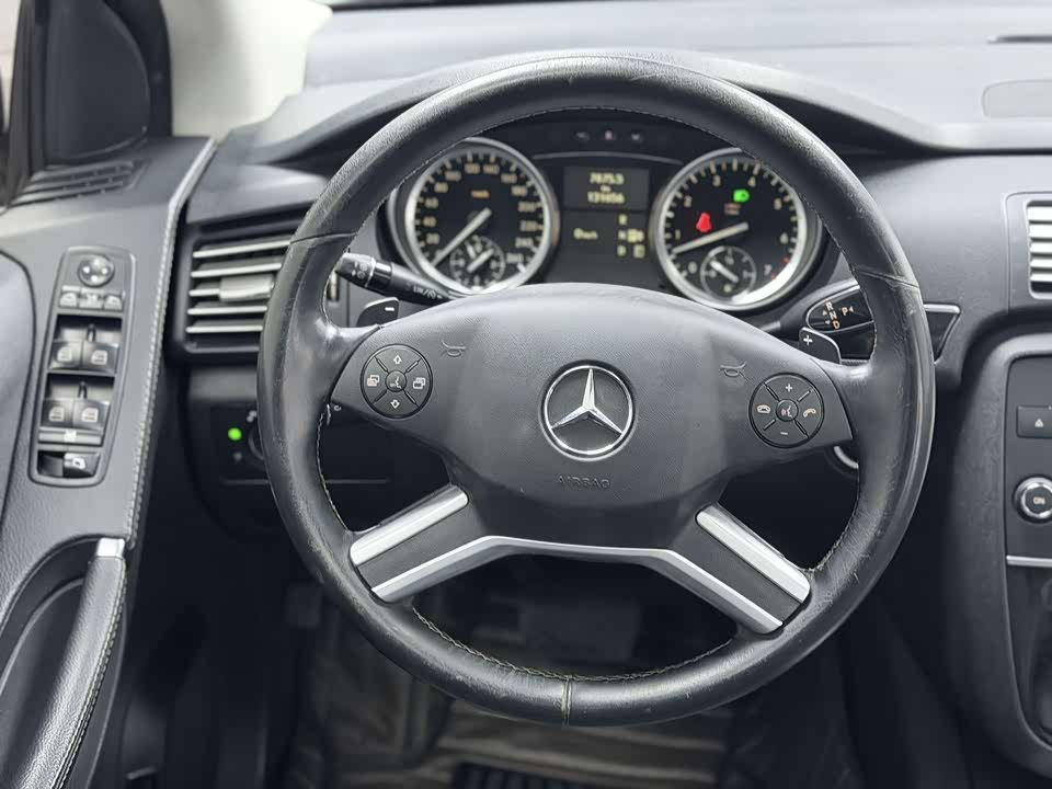 Mercedes-Benz R-class