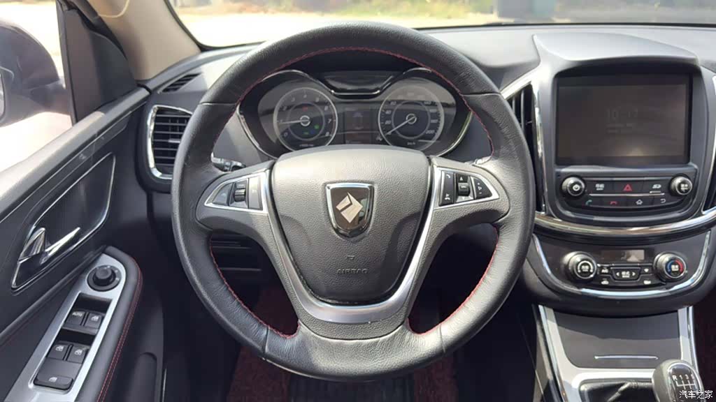 Wuling 560, 2017 все фото