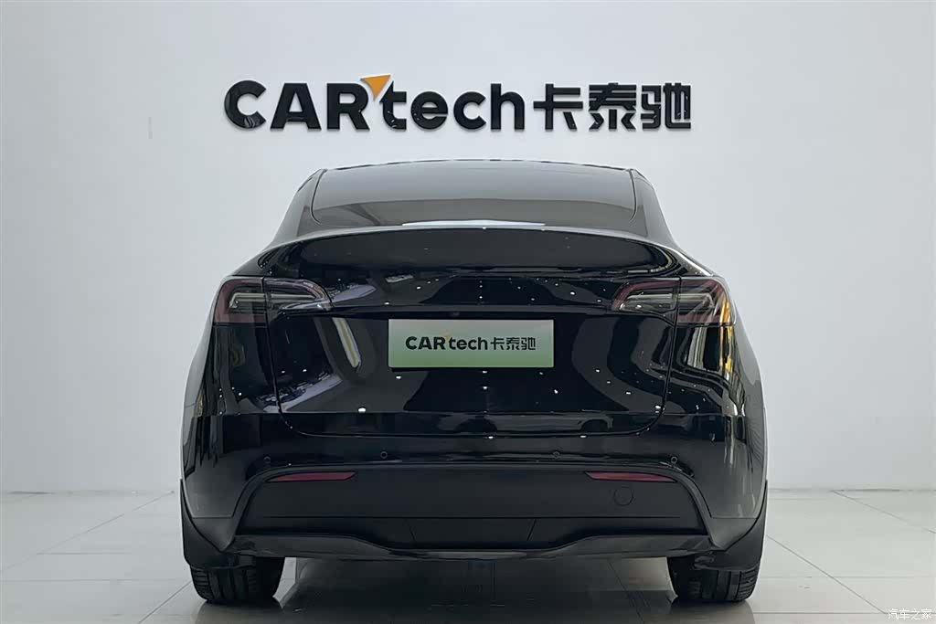 Tesla Model Y, 2023 3