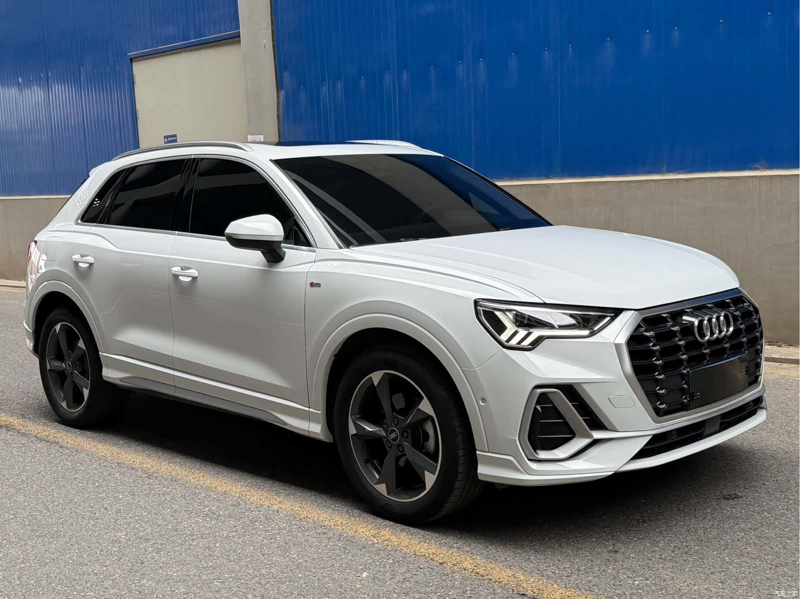Audi Q3, 2023 3