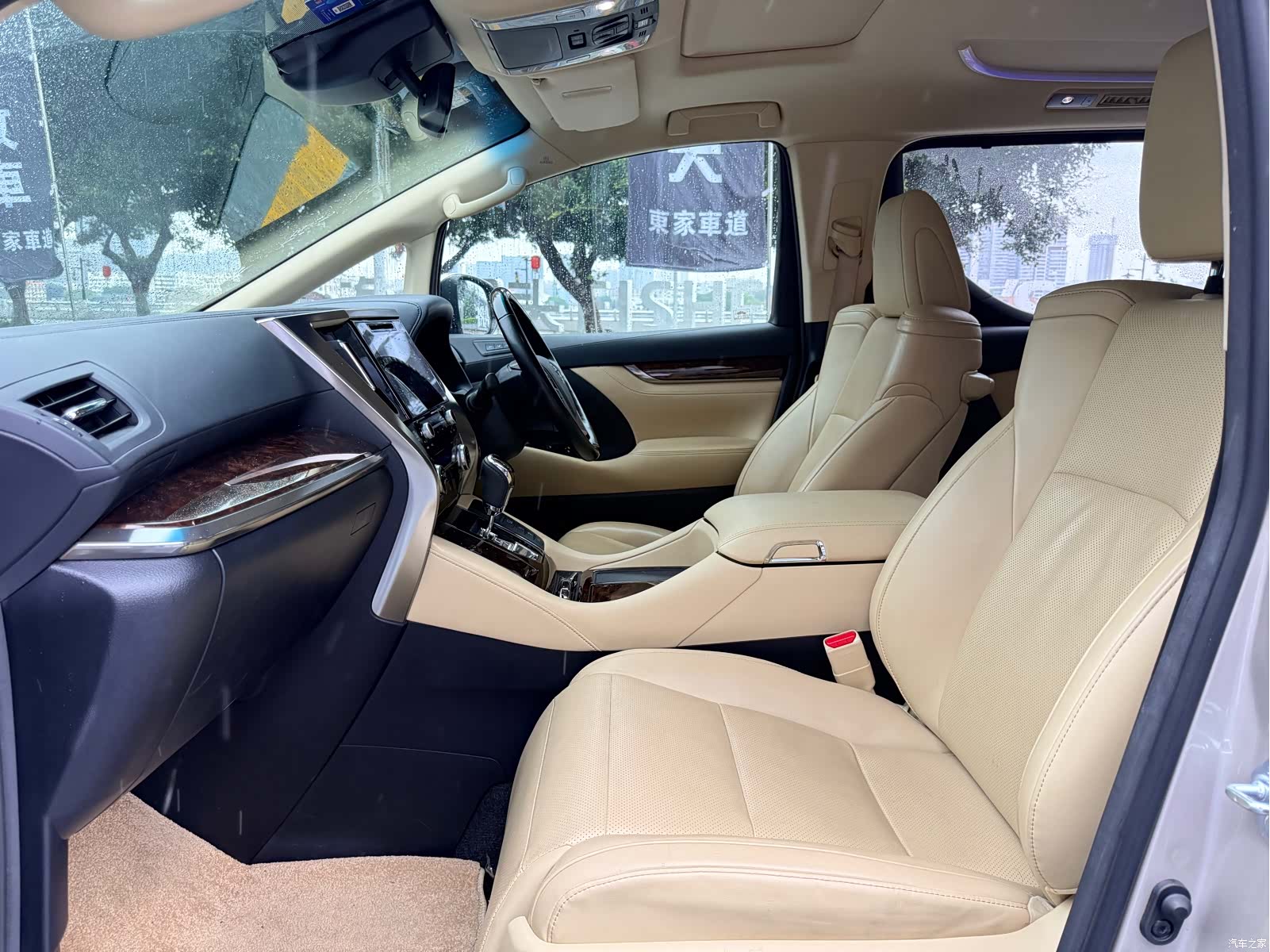 Toyota Alphard, 2018 14