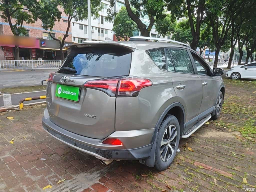 Toyota RAV4, 2018 7