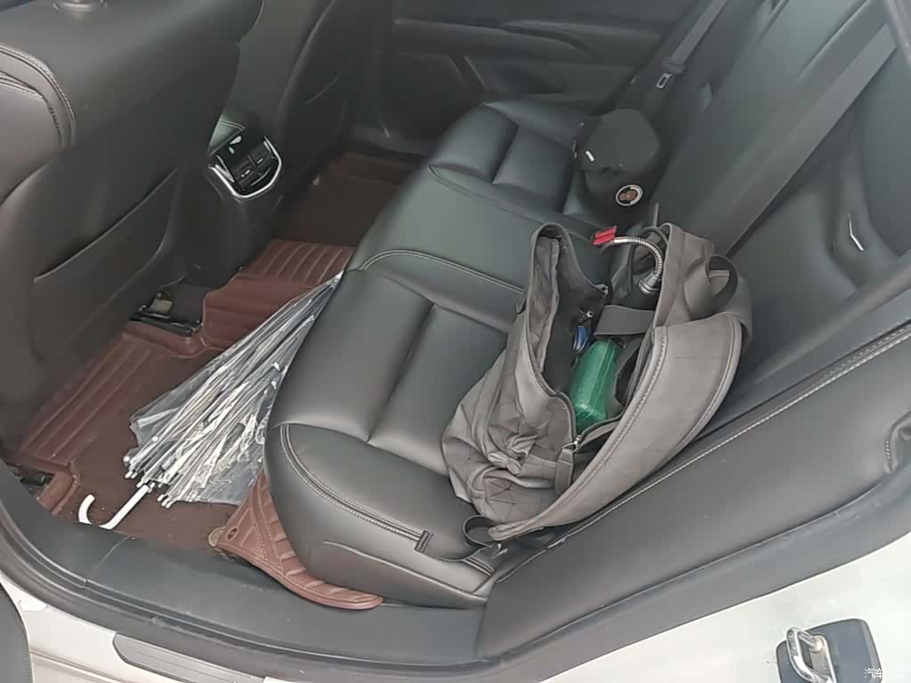 Cadillac XTS, 2018 17