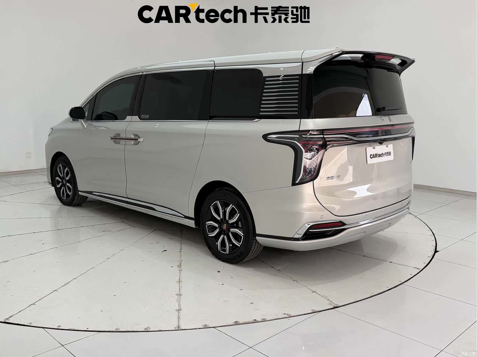 Hongqi HQ9, 2023 7
