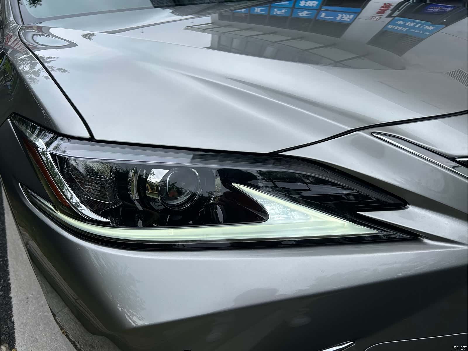 Lexus ES, 2019 13
