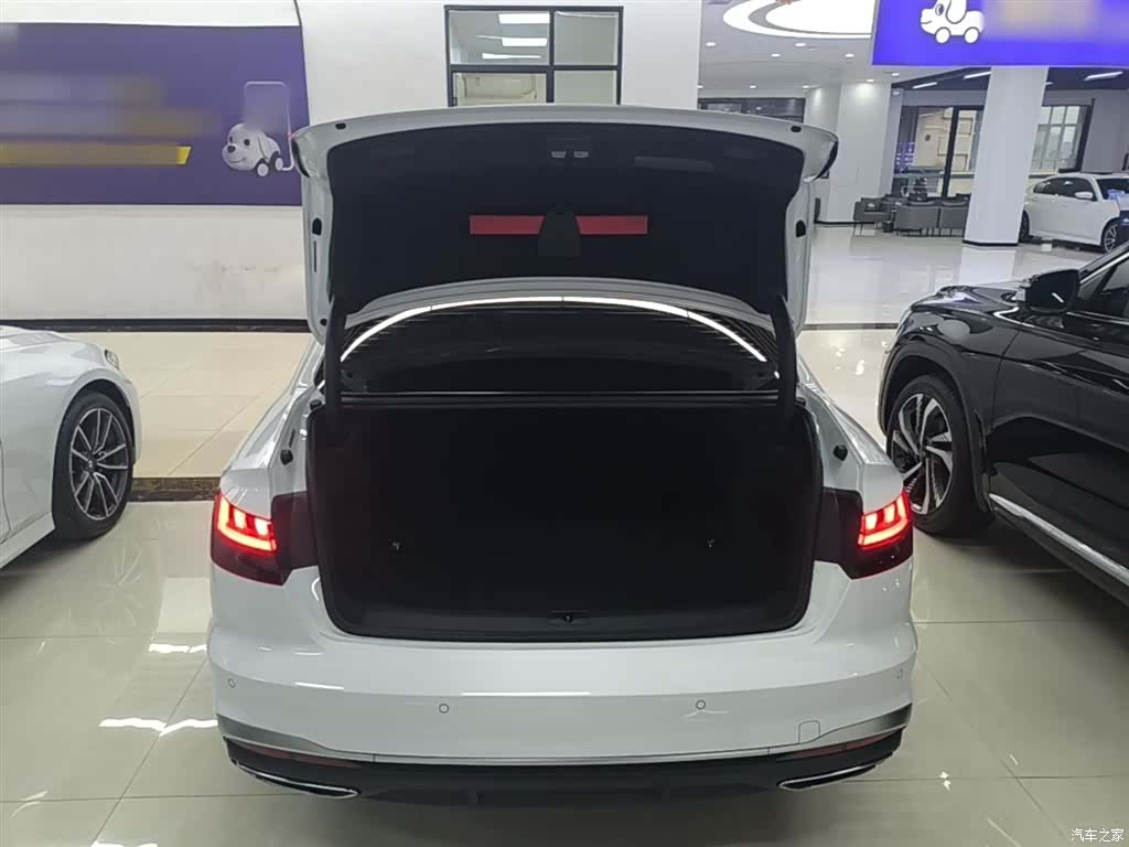 Audi A4L, 2024 19