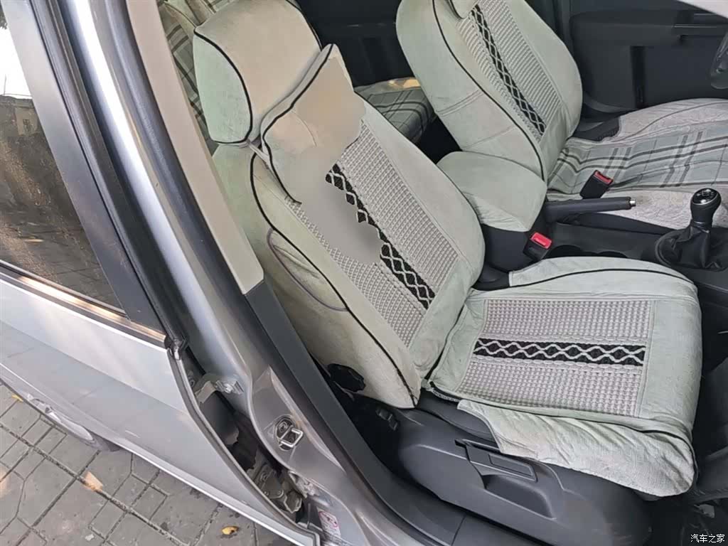 Volkswagen 5, 2014 25