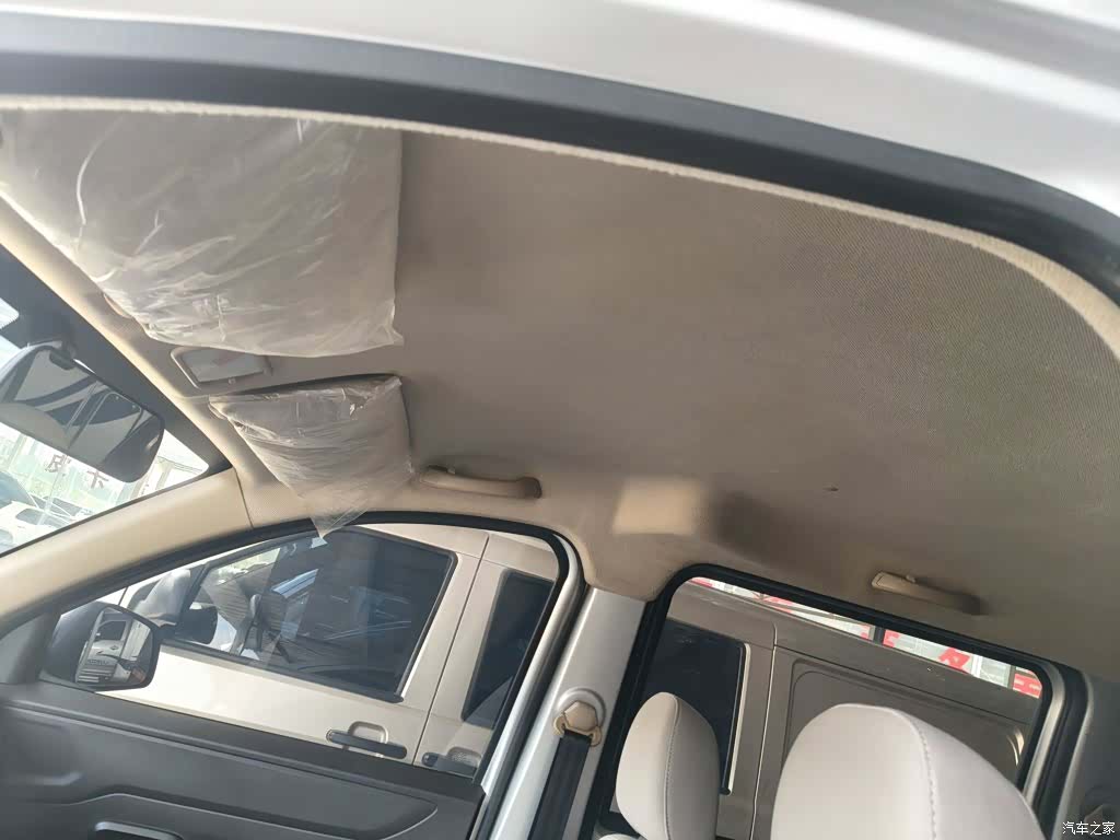Wuling Hongguang, 2023 8