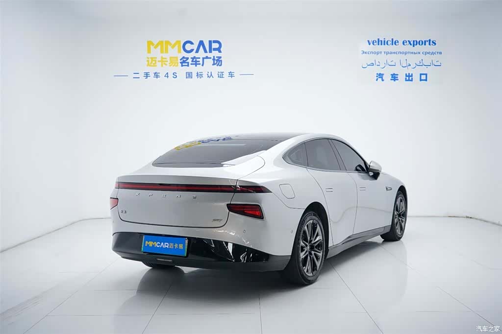 Xpeng P7, 2022 все фото