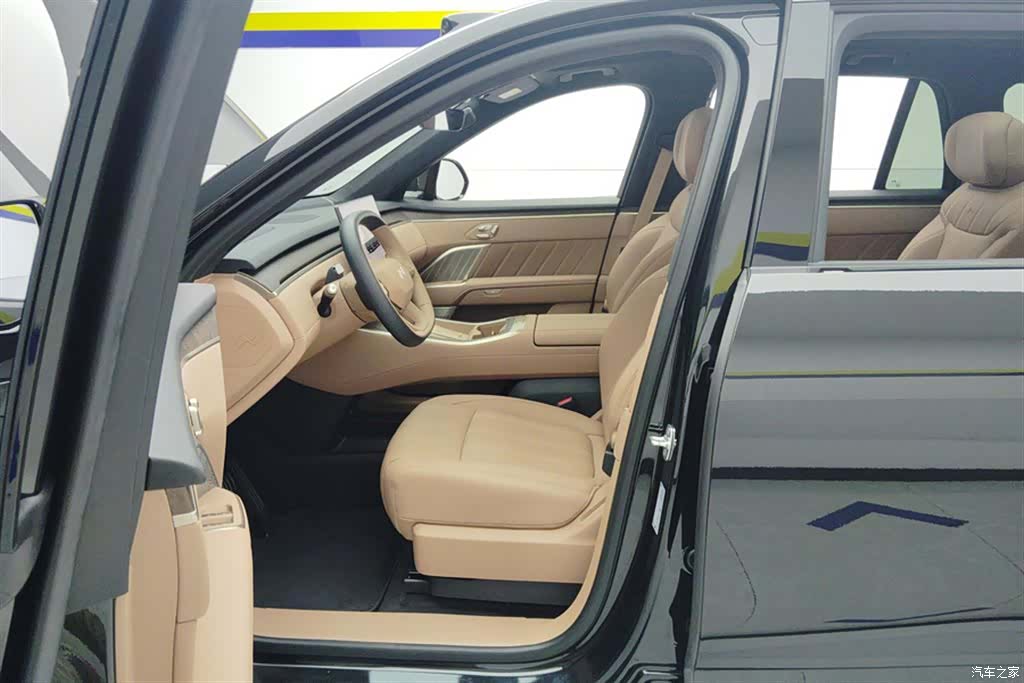 NIO L90, 2025 9
