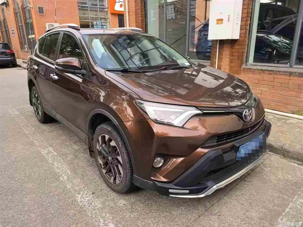 Toyota RAV4, 2017 2