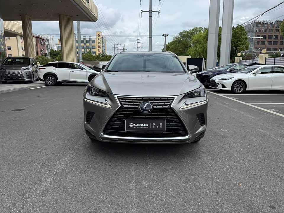 Lexus NX