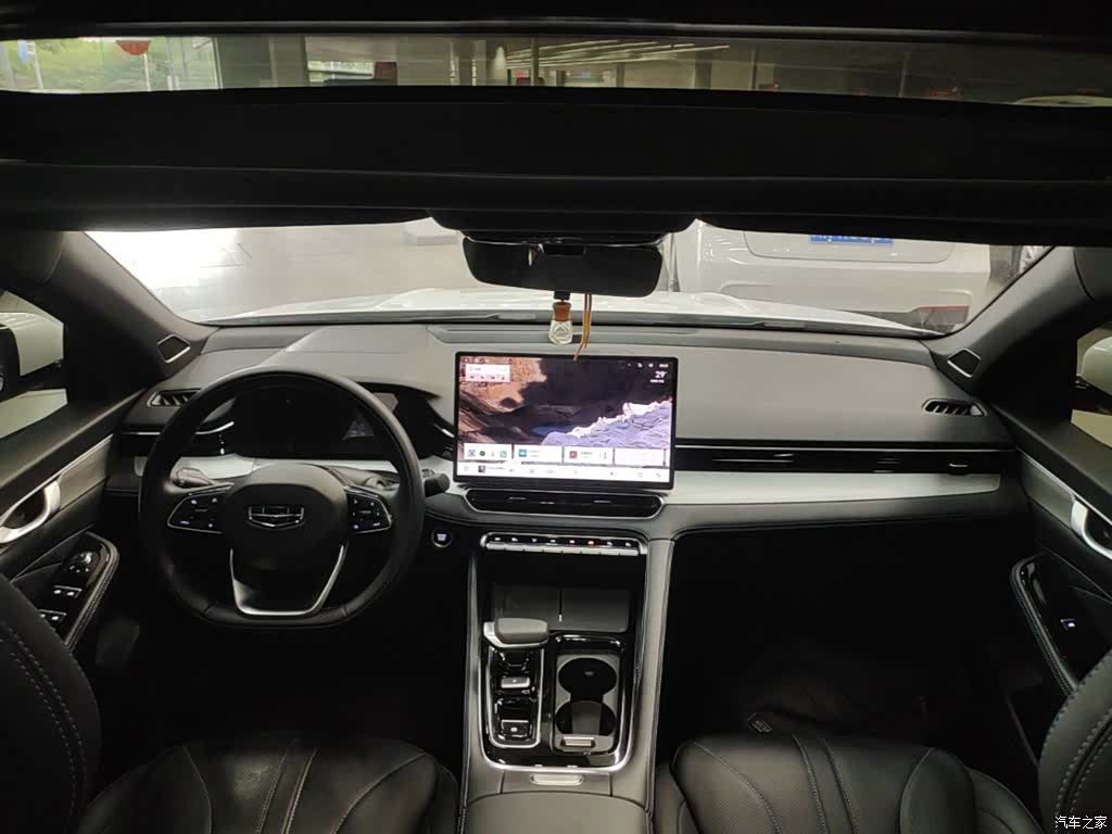 Geely Preface, 2026 10