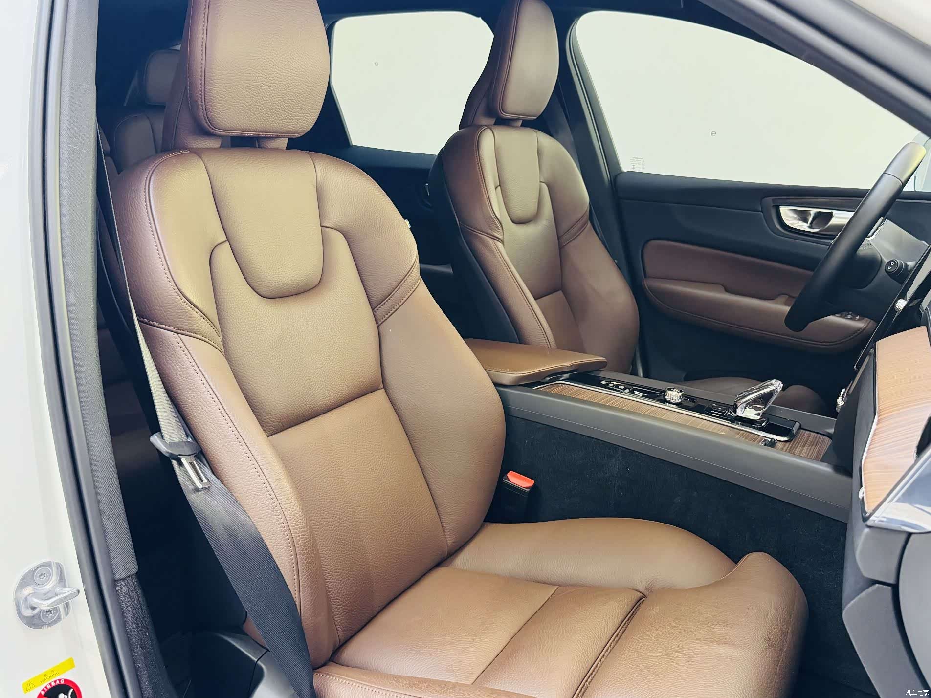 Volvo XC60, 2023 14