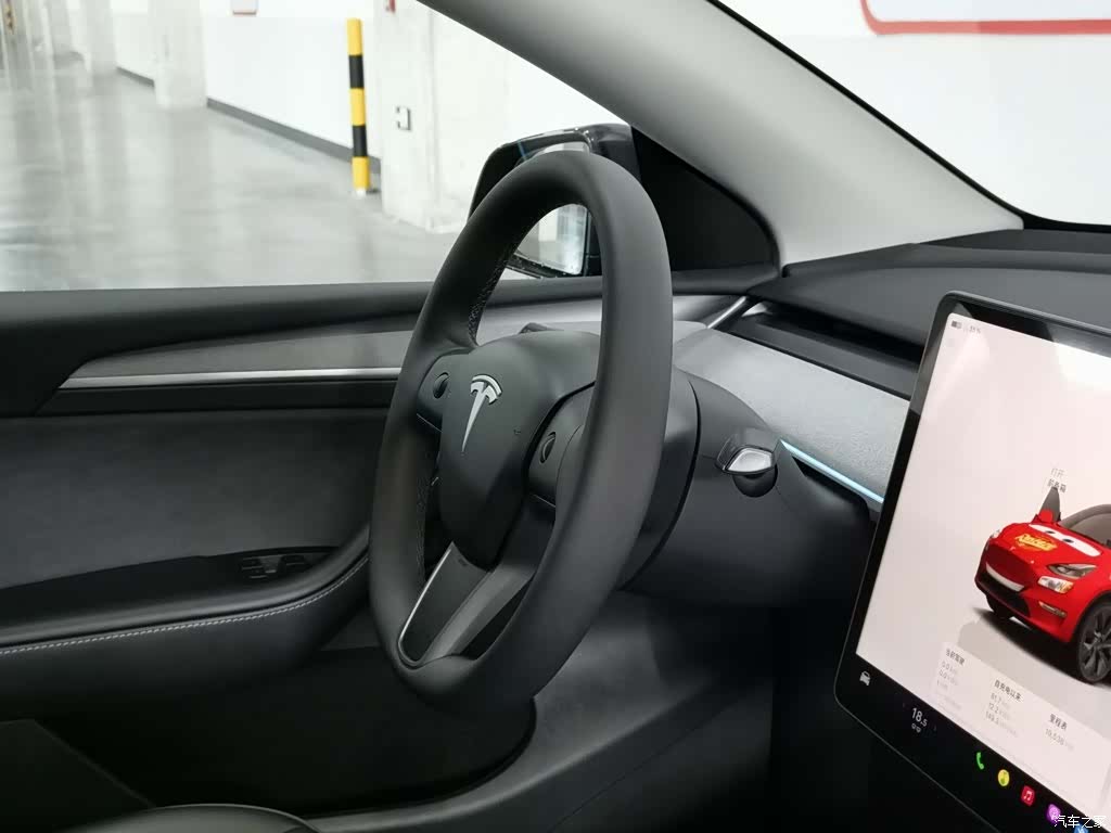Tesla Model Y, 2025 22