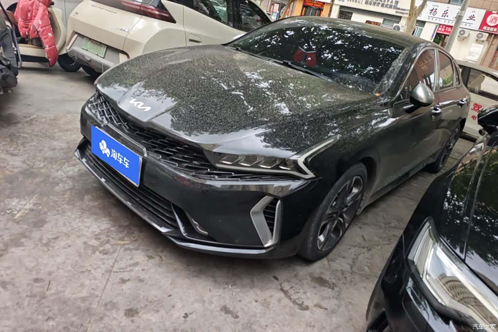 Kia K5, 2022 1