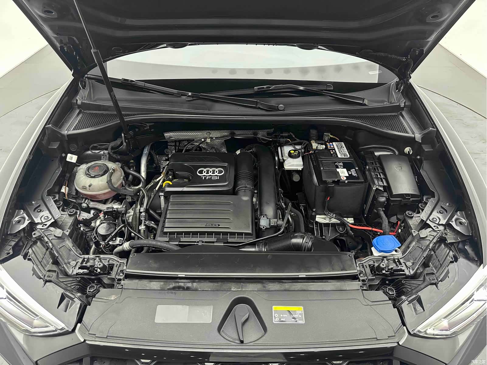 Audi Q3, 2023 20