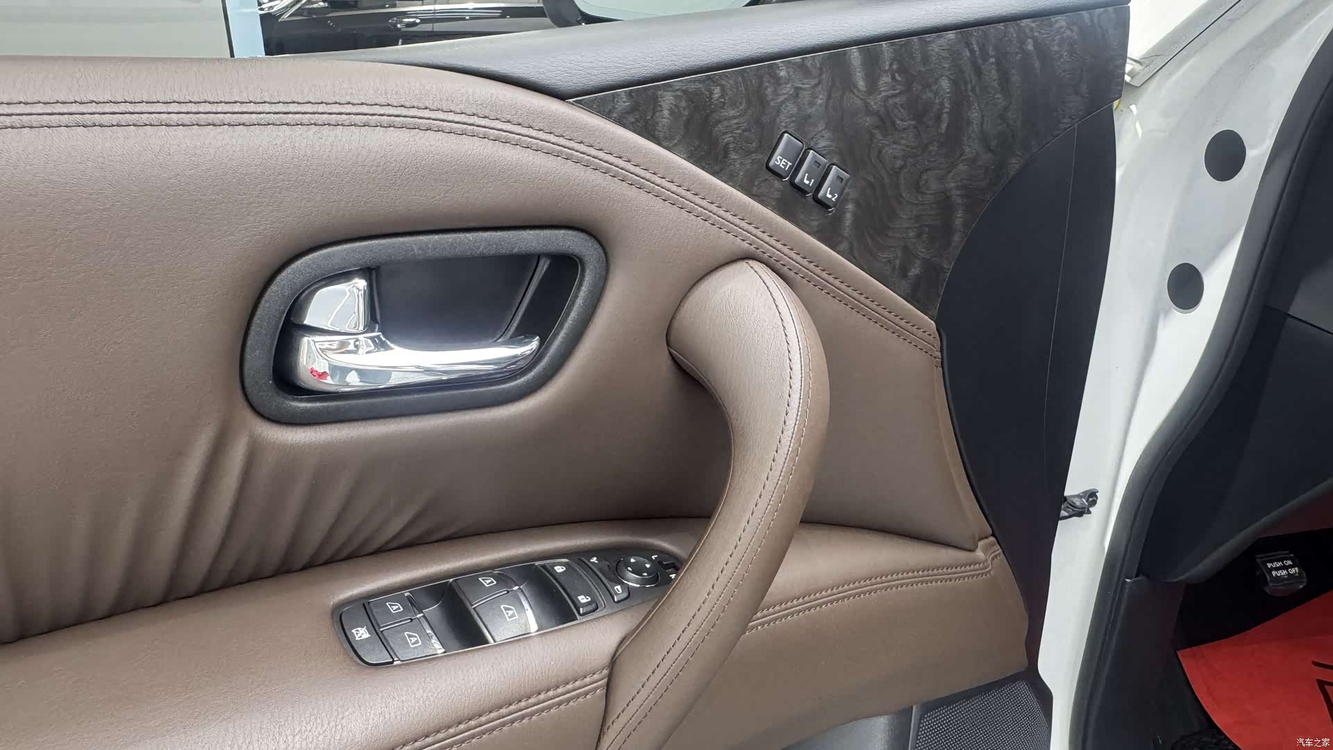 Nissan Patrol, 2022 12