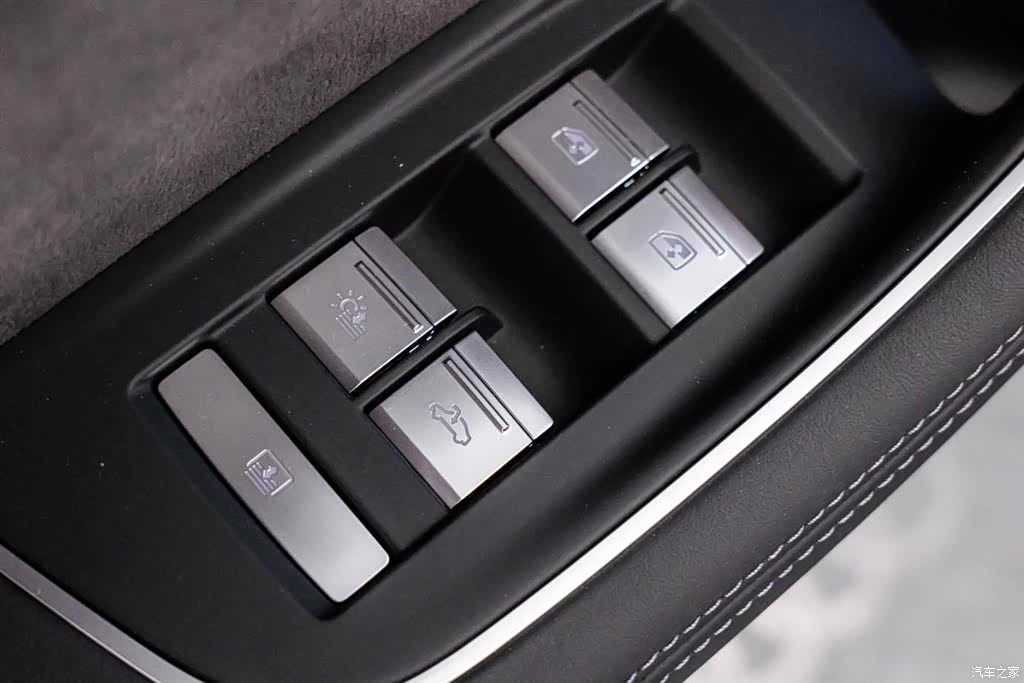 Audi A8L, 2025 10