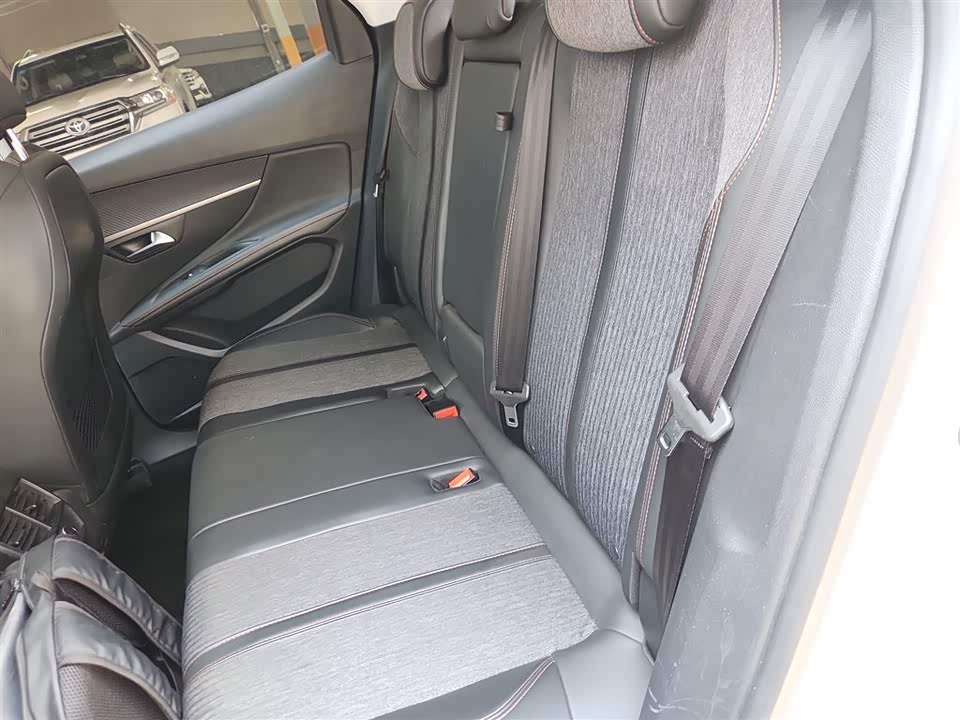 Peugeot 4008 Peugeot 4008