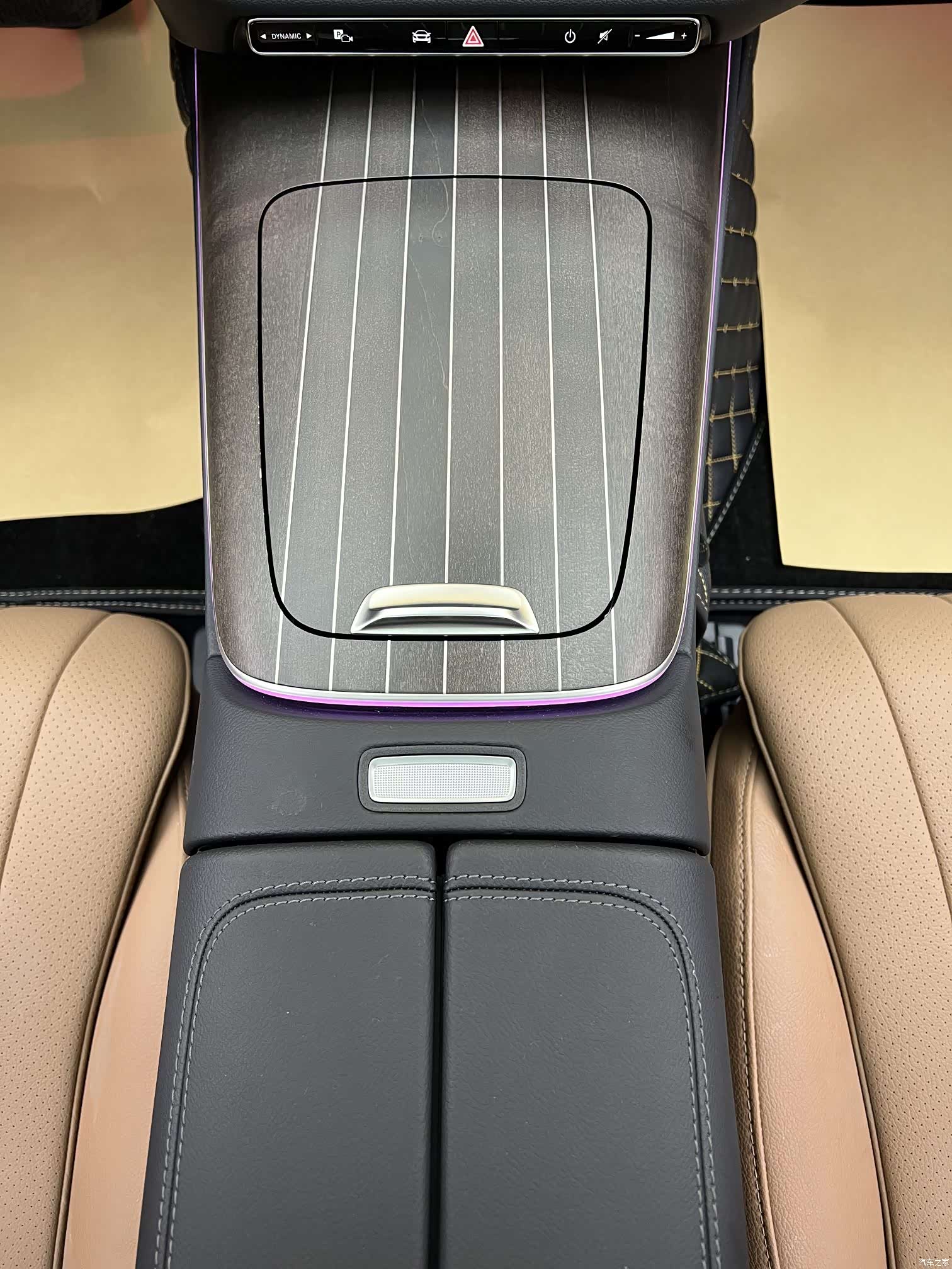 Mercedes-Benz E-Class, 2025 23
