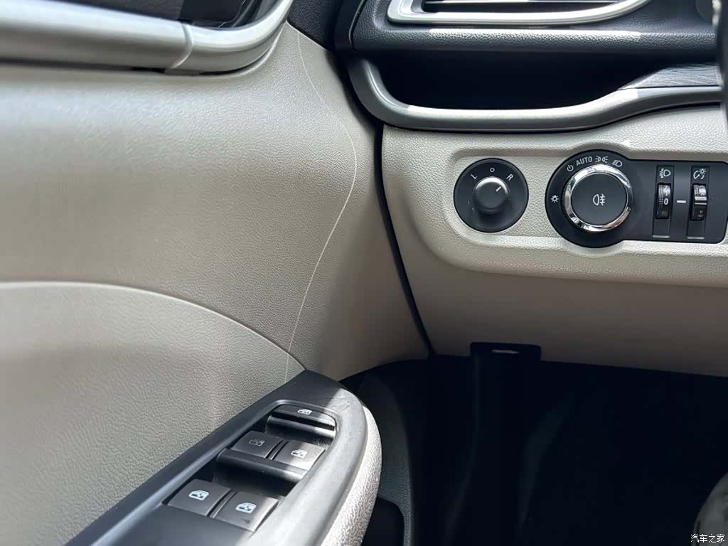 Buick V, 2018 6