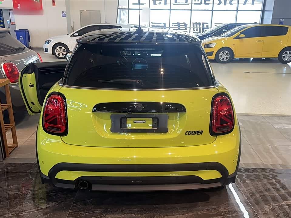 MINI MINI