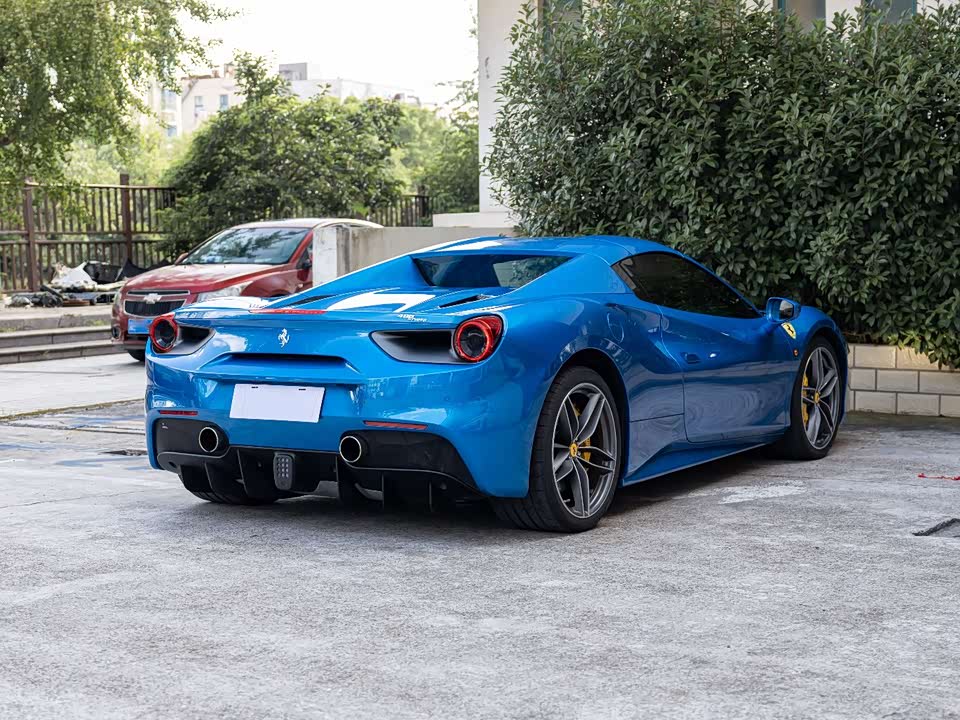 Ferrari 488