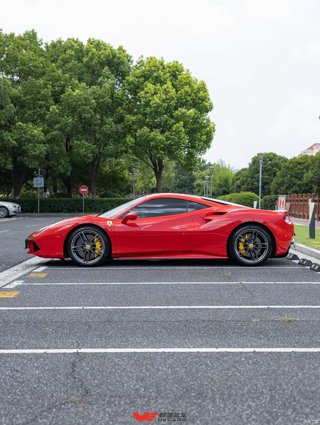 Ferrari 488, 2018 7