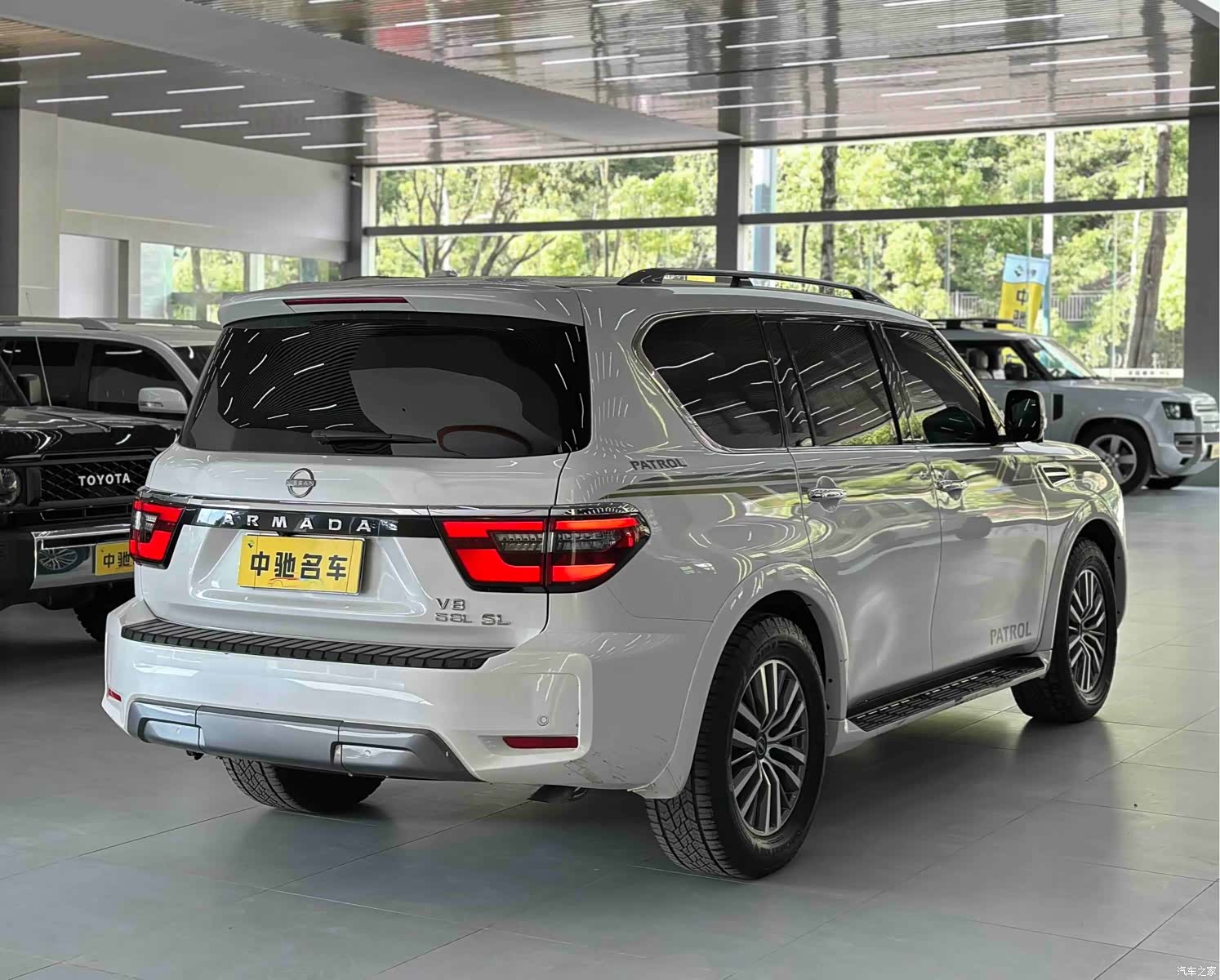 Nissan Patrol, 2023 все фото