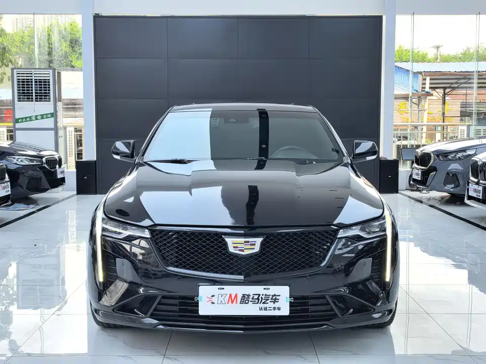 Cadillac CT4