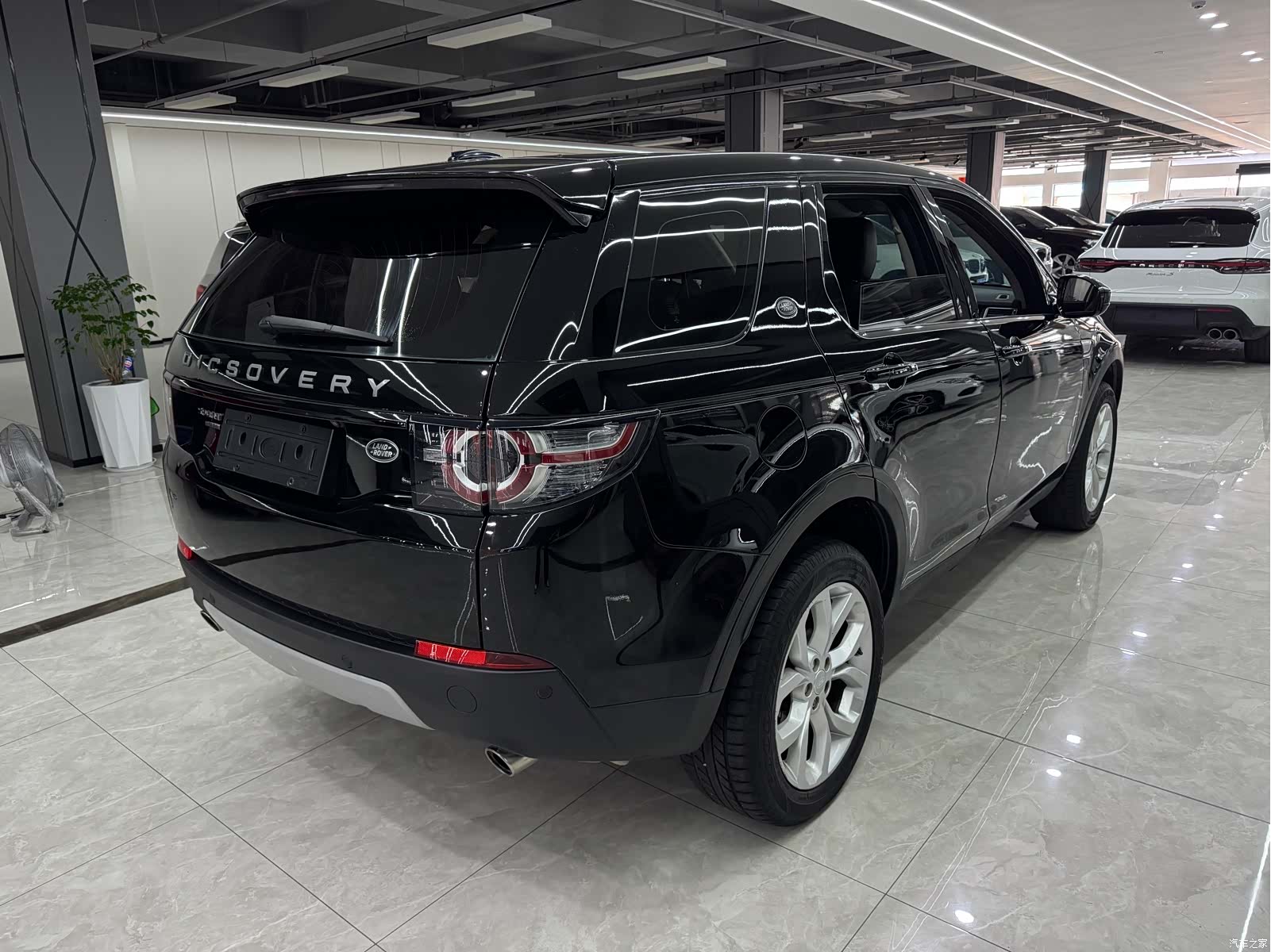 Land Rover Discovery, 2016 4