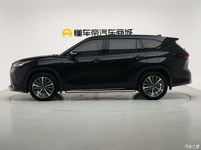 Toyota Crown, 2025 2