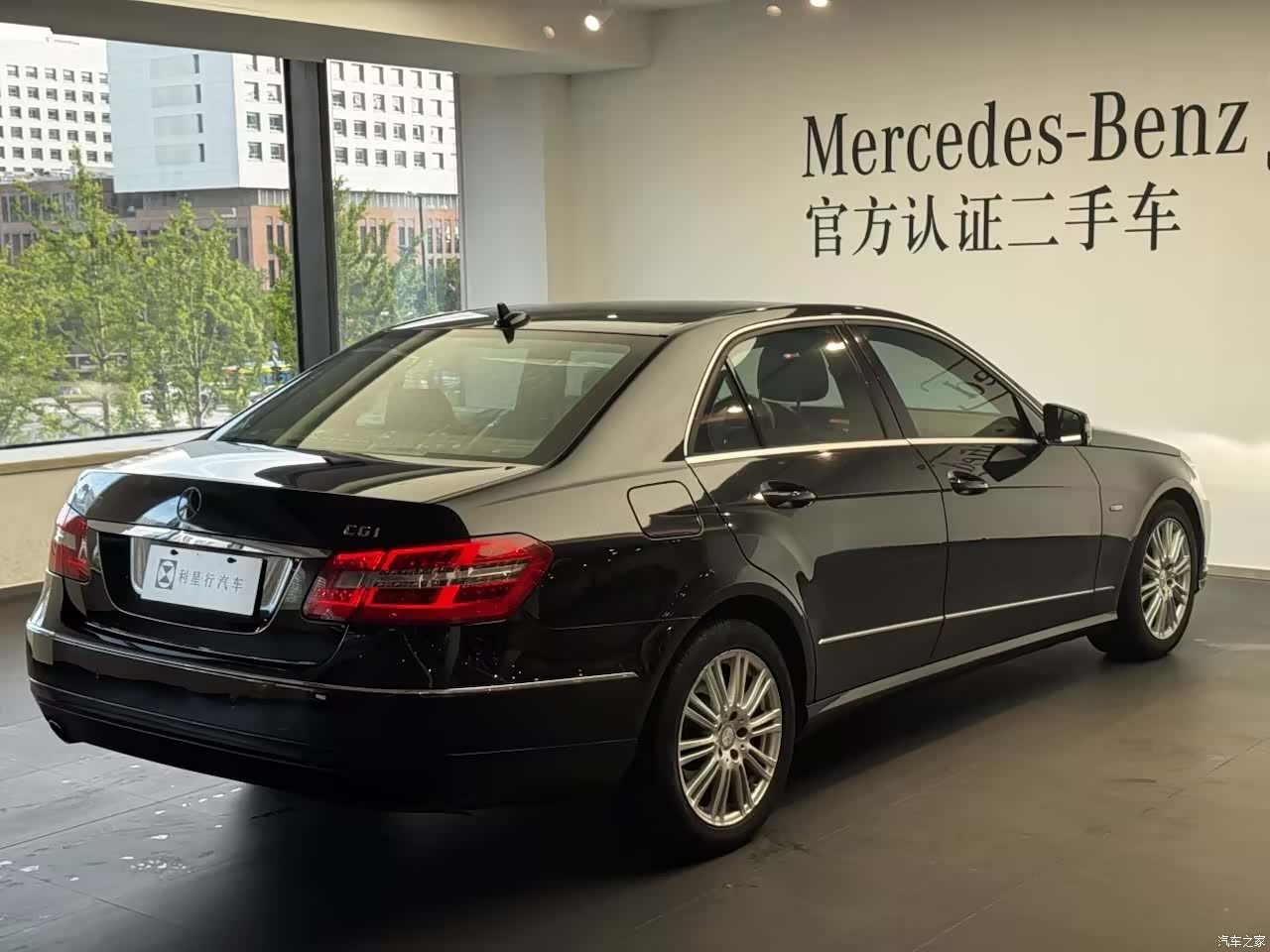 Mercedes-Benz E-Class, 2011 4