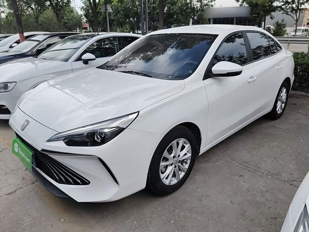 Roewe i5
