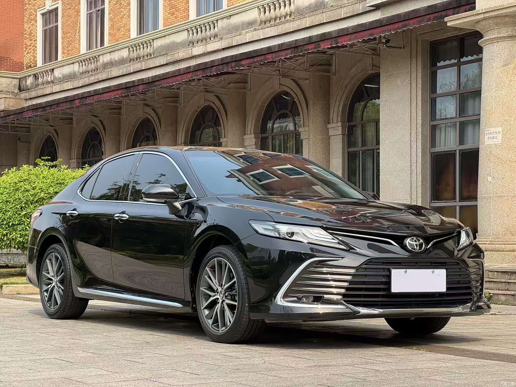 Toyota Camry, 2024 3