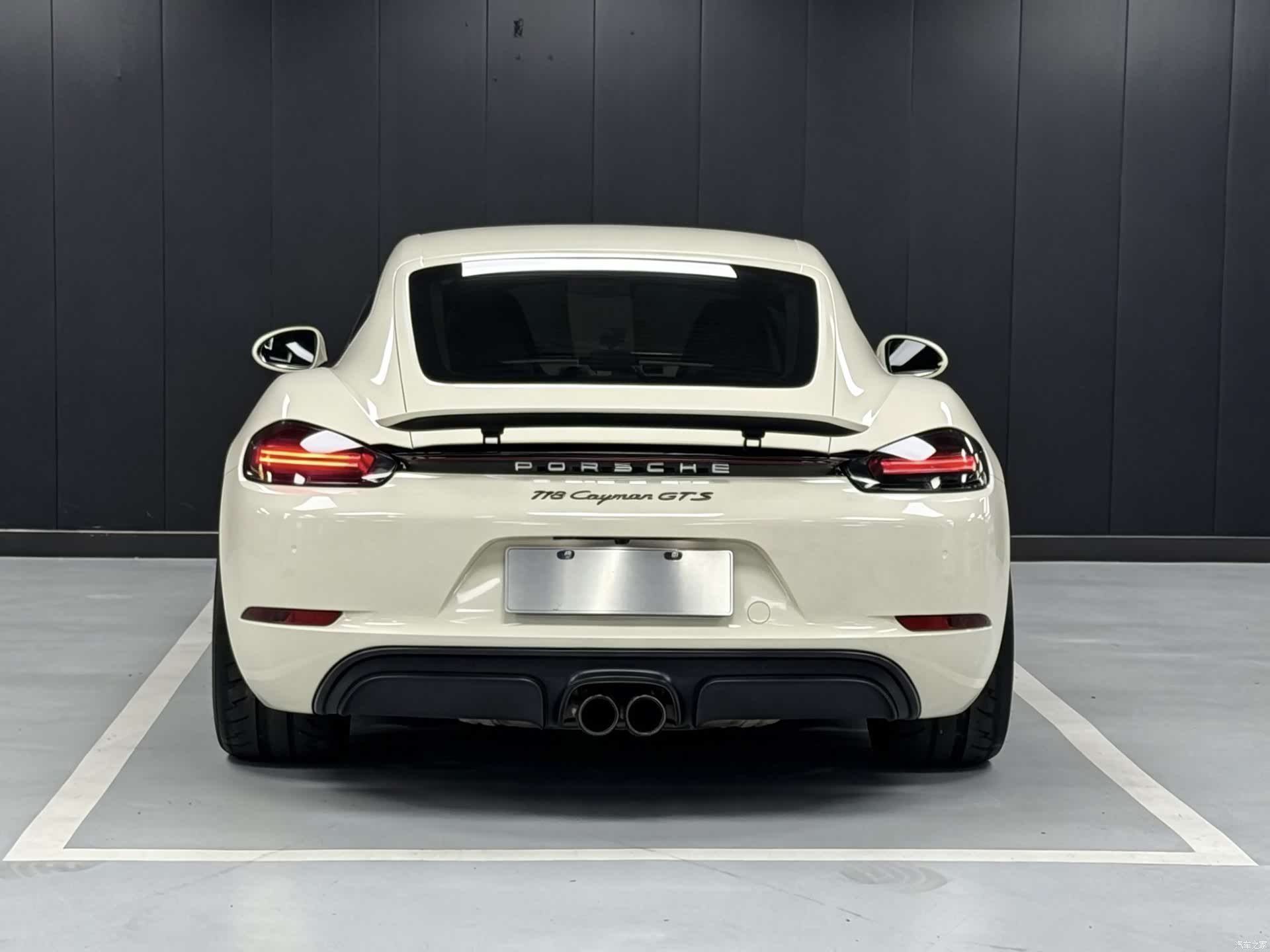 Porsche Cayman, 2018 11
