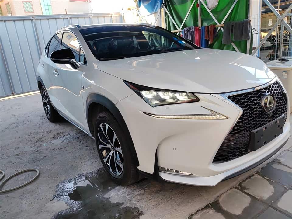 Lexus NX