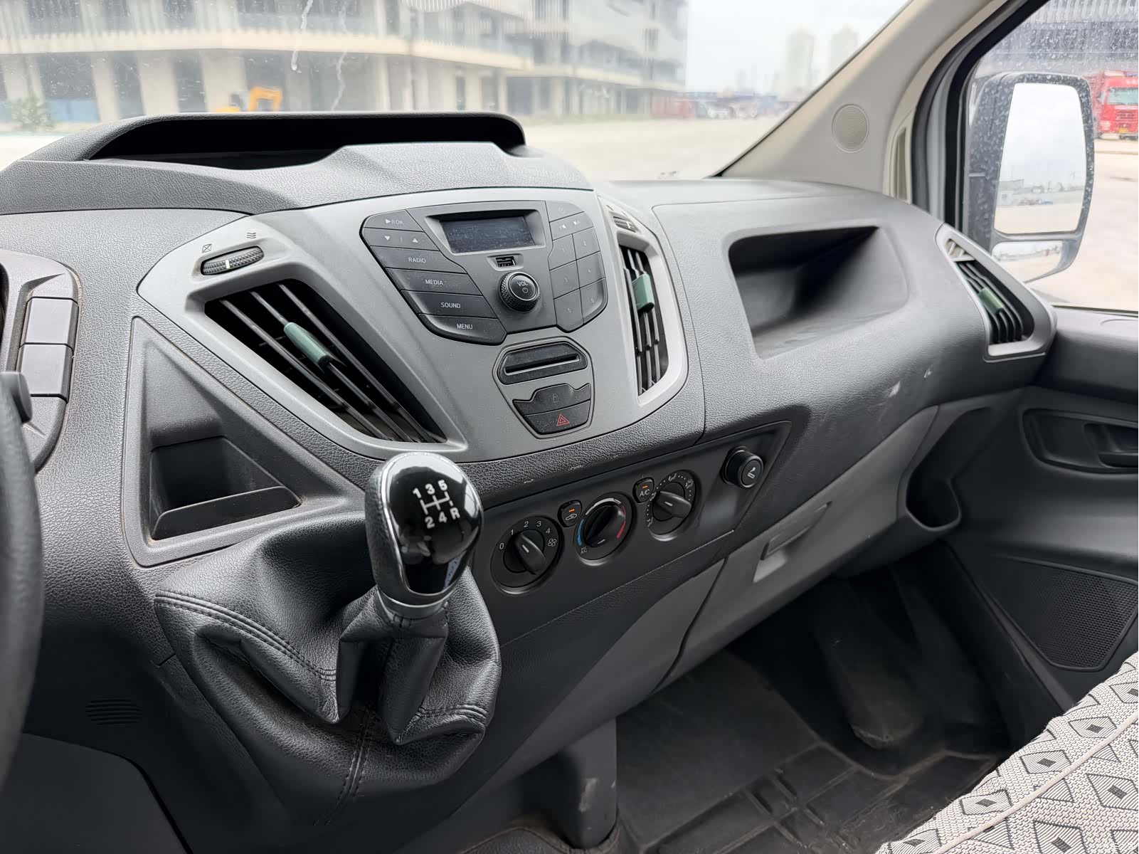 Ford 2.0TV, 2018 11