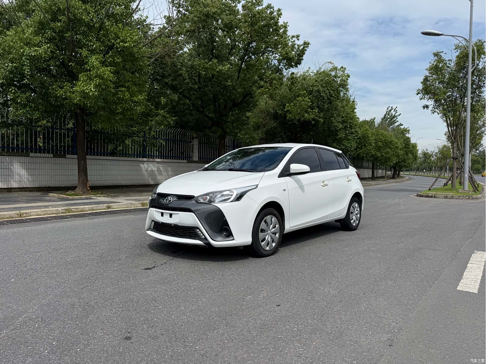 Toyota YARiS L
