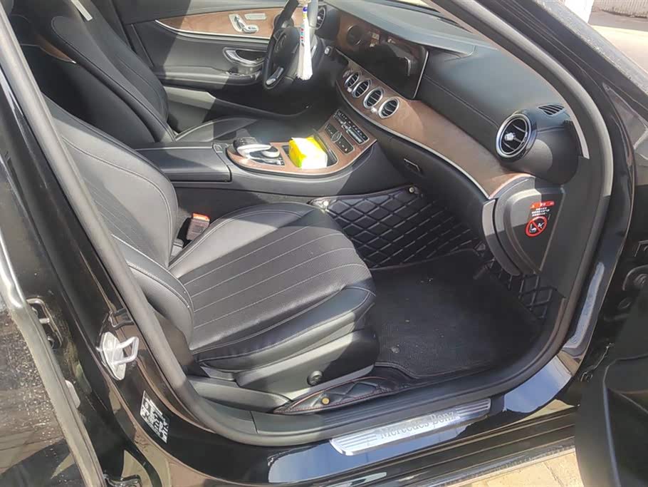 Mercedes-Benz E-class Mercedes-Benz E-class
