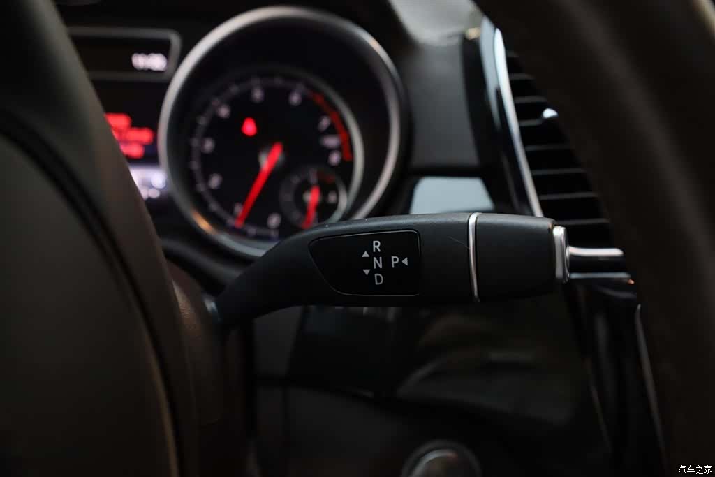 Mercedes-Benz GLS, 2018 29