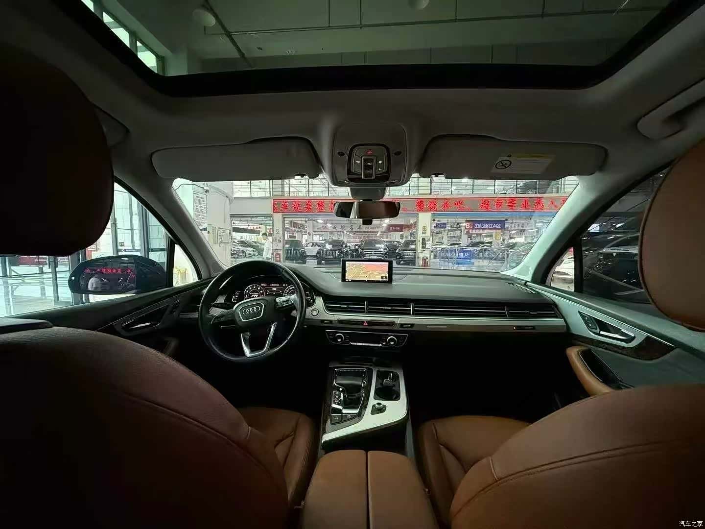 Audi Q7, 2019 все фото