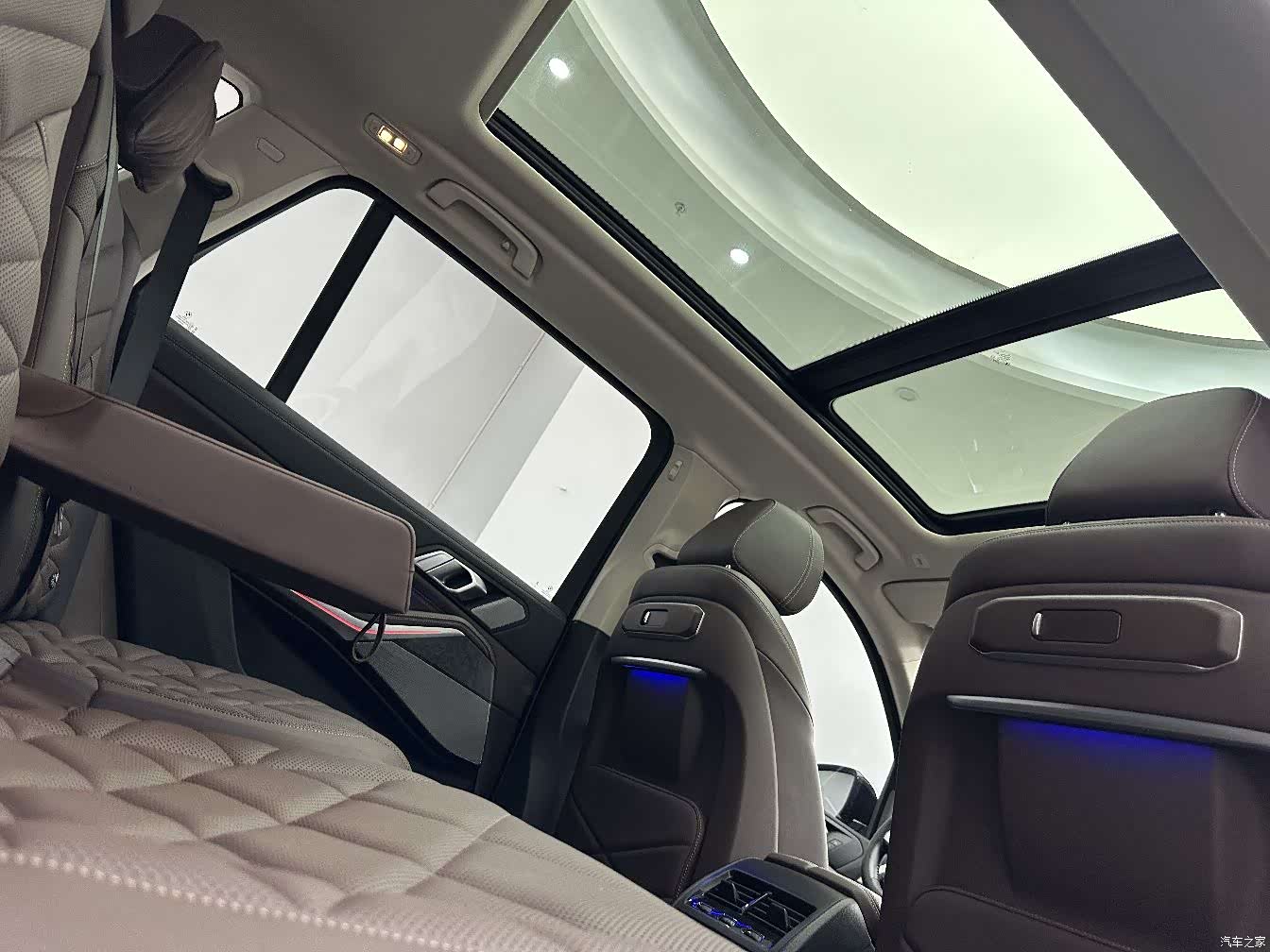 BMW X5, 2026 14