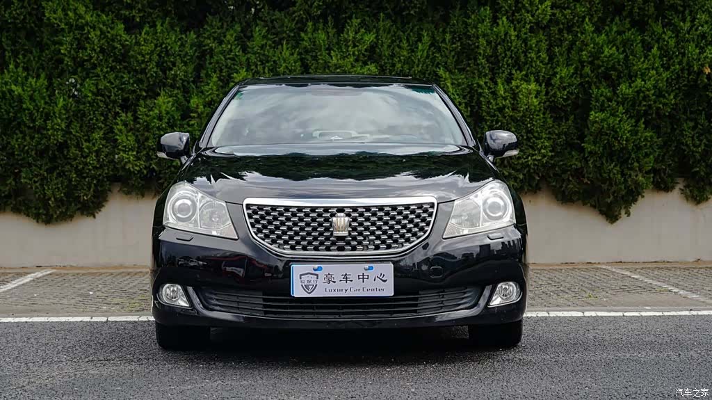 Toyota Crown, 2010 2