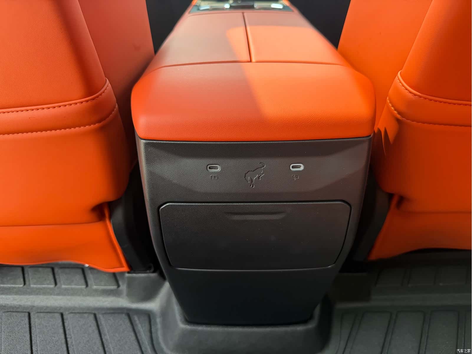 Ford Bronco, 2026 32