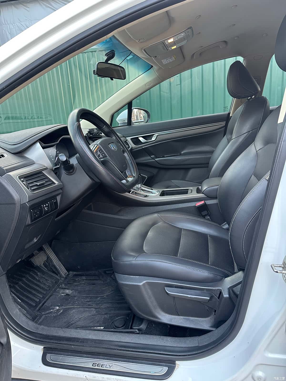 Geely Emgrand, 2017 4