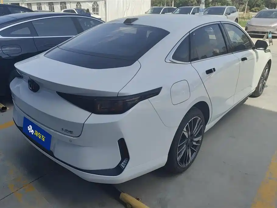 Changan A05