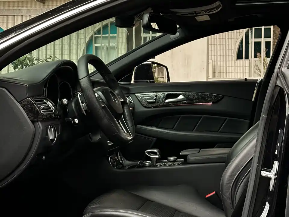 Mercedes-Benz CLS AMG